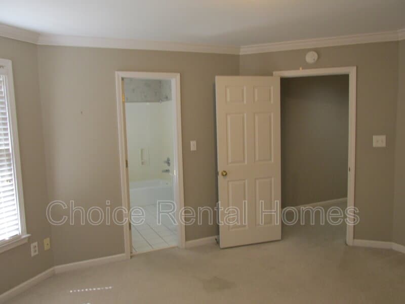 Birmingham House: 6031 Rosemont Road