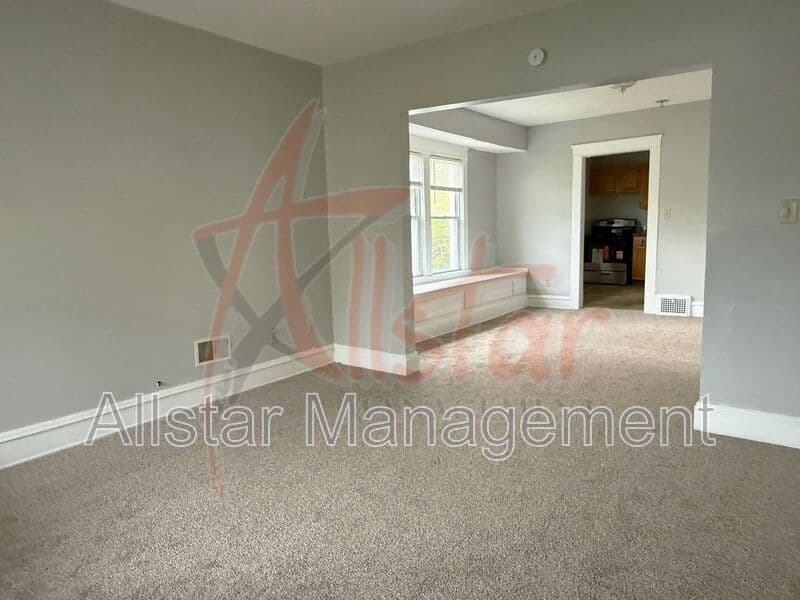 Cleveland House: 3018 E 125 St