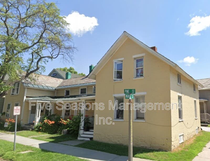 Burlington Condo: 202.5 Pine Street