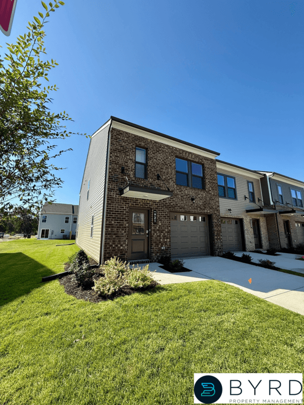 Henrico Townhome: 921 Encore Autumn Lane