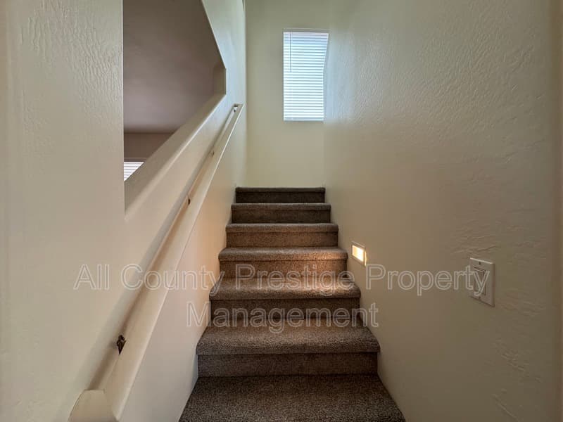 Laveen House: 6859 W Darrel Road
