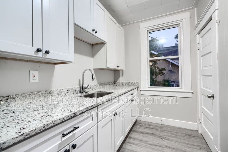 Baltimore Condo: 5510 Edna Ave