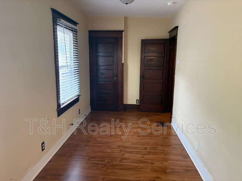Indianapolis Condo: 1104 North Oakland Avenue