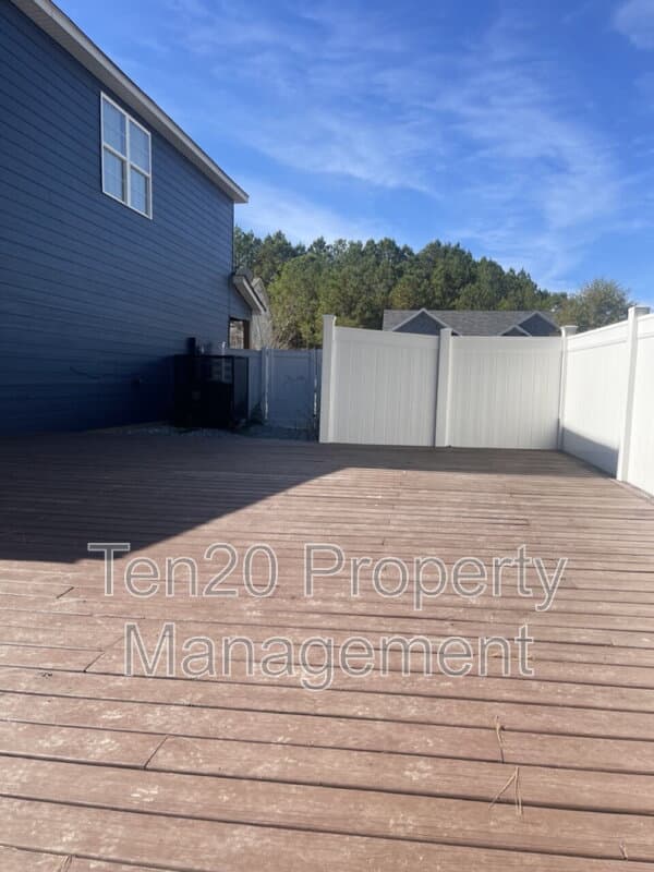Columbus House: 4955 Brightstar Lane