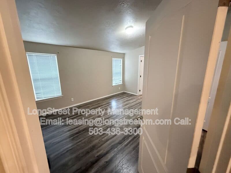Philomath House: 209 N 9th St