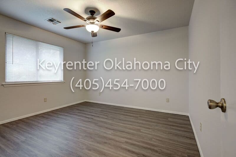 Norman Condo: 102 Harvard Rd