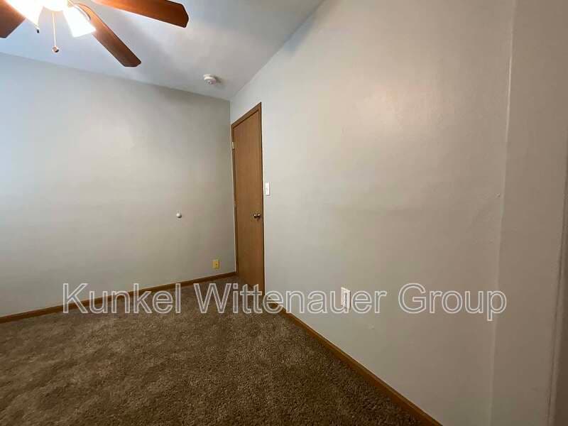 Swansea Condo: 1810-12 Jamestown Road