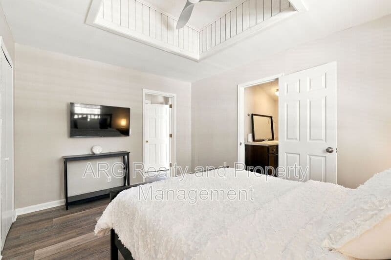Atlanta House: 1014 Curran Street NW