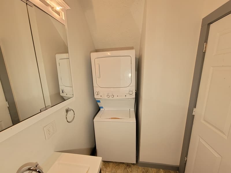 Prospect Condo: 808 East Water Street - B