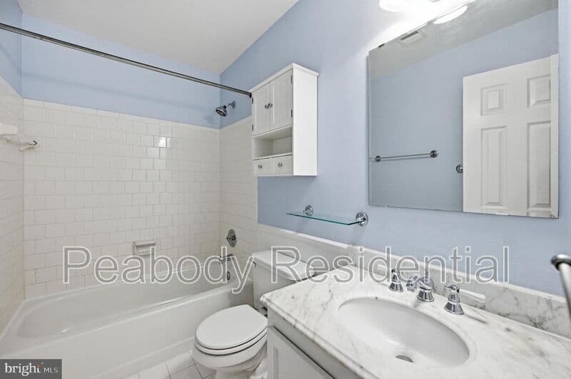 Reston House: 1649 Bennington Hollow Ln