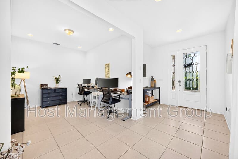 Orlando House: 8205 Bayliss Ct