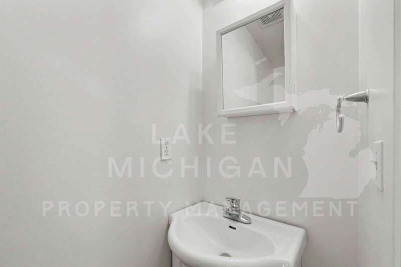 Grand Rapids House: 342 Page St NE