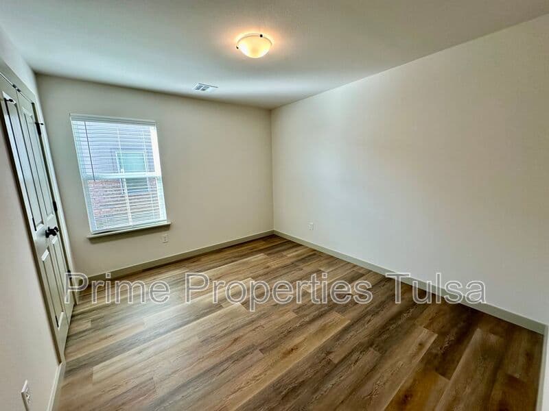 Bixby House: 13507 S. 95th Ave. E.