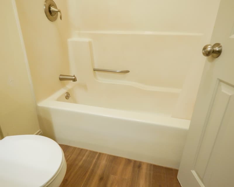 Burlington Condo: 260 College Street, Unit 2