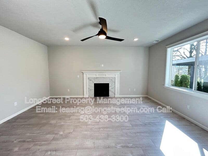 Adair Village House: 7237 SE Berg Dr