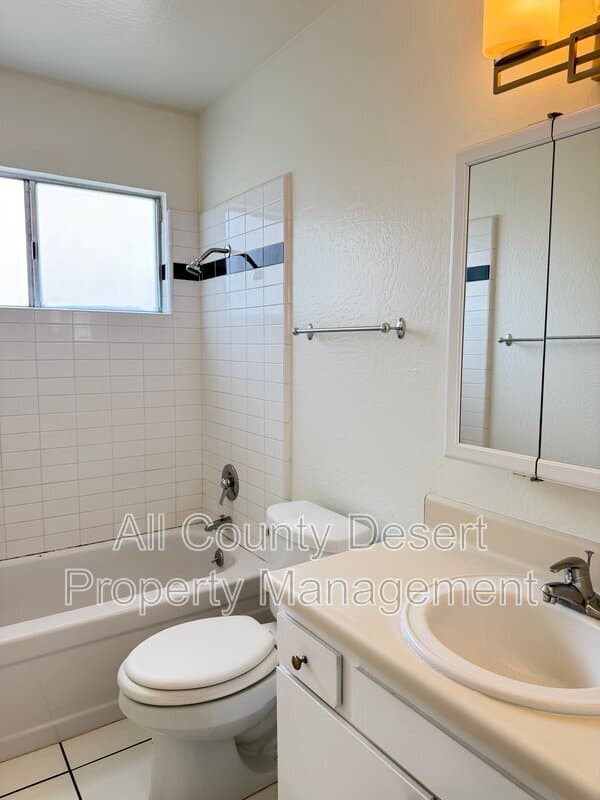 Palm Springs Condo: 550 El Cielo Road