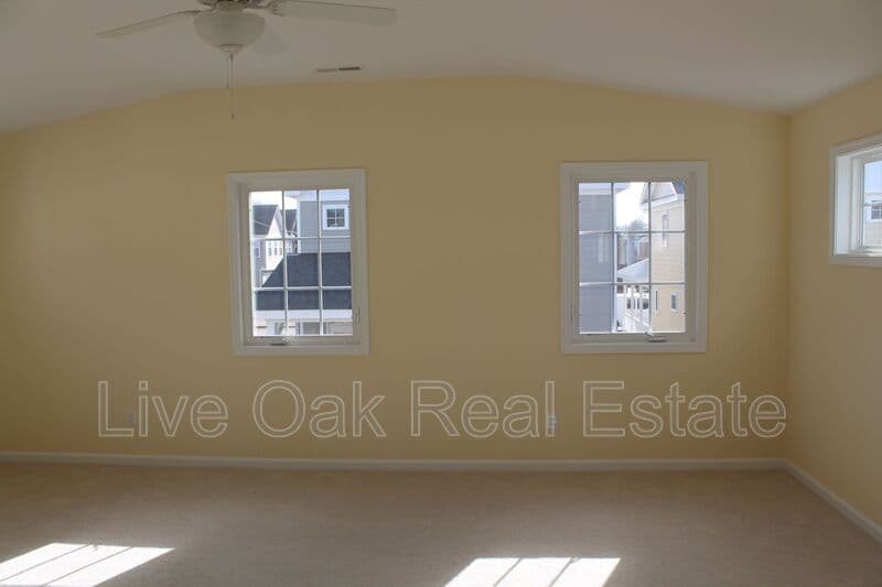 Virginia Beach House: 418 25th Street