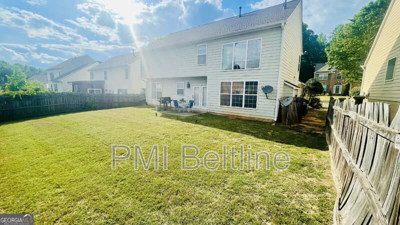 College Park House: 4644 Creekside Cove