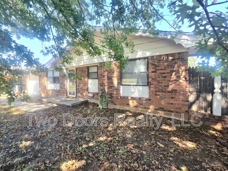 Oklahoma City House: 729 Northeast 37th Street