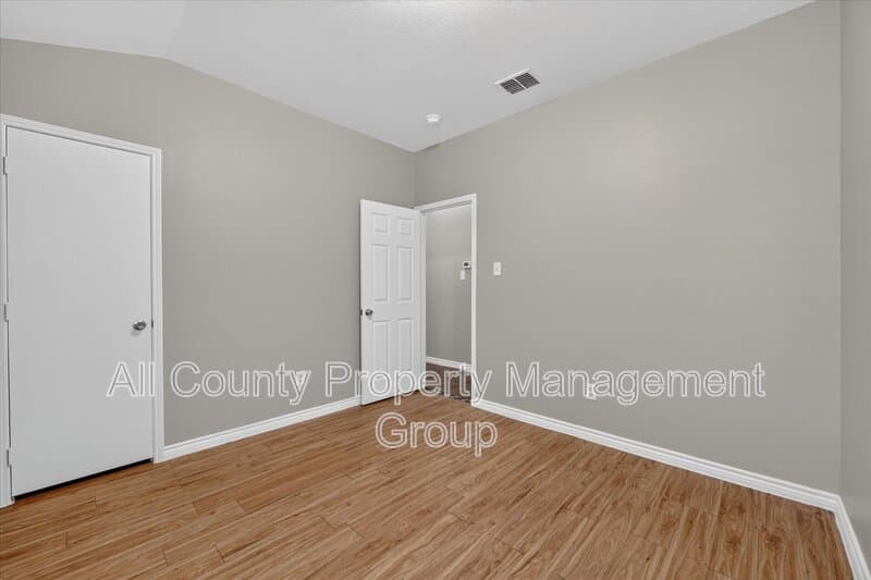 Fort Worth House: 756 River Garden Drive