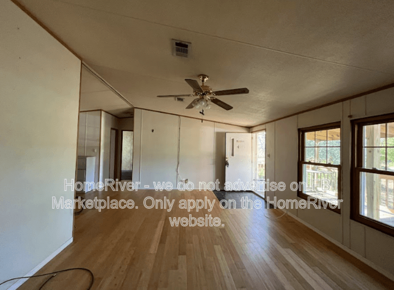 Spring Hill House: 17344 Dalberg Dr
