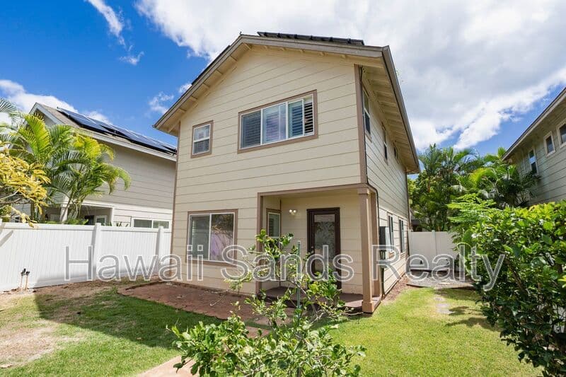 Ewa Beach House: 91-1040 Kai Kukuma St