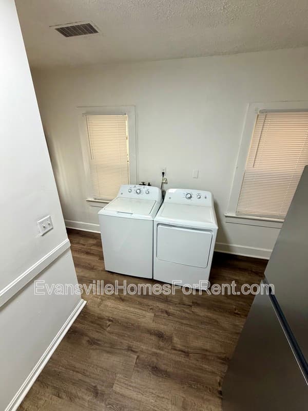 Evansville House: 111 E. Eichel