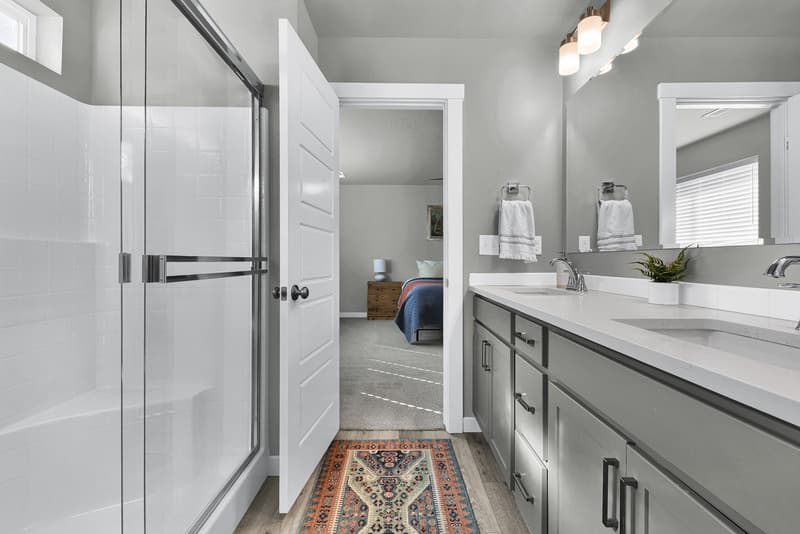 Meridian House: 4328 North Pale Creek Avenue