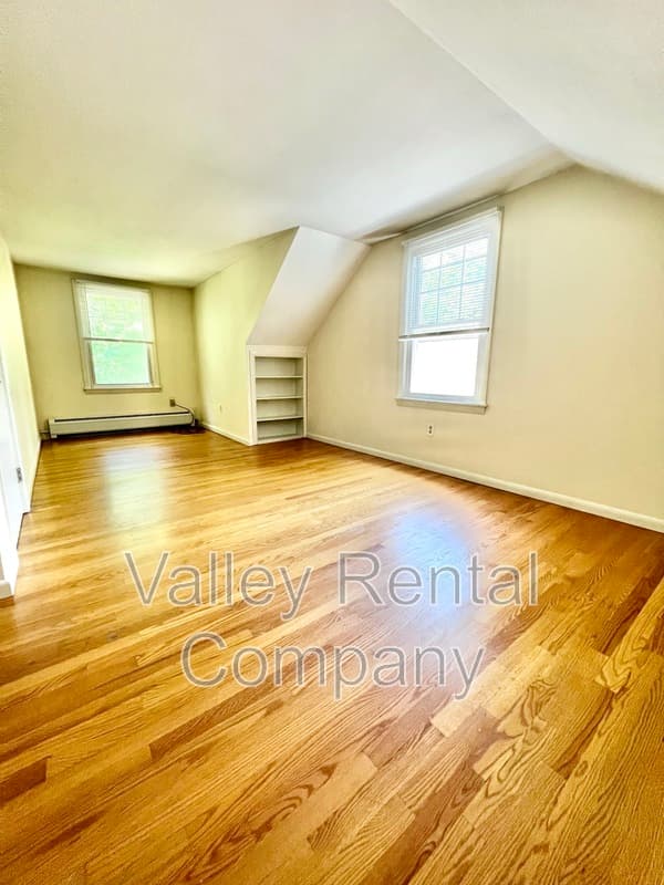 Sunderland House: 36 Plumtree Road