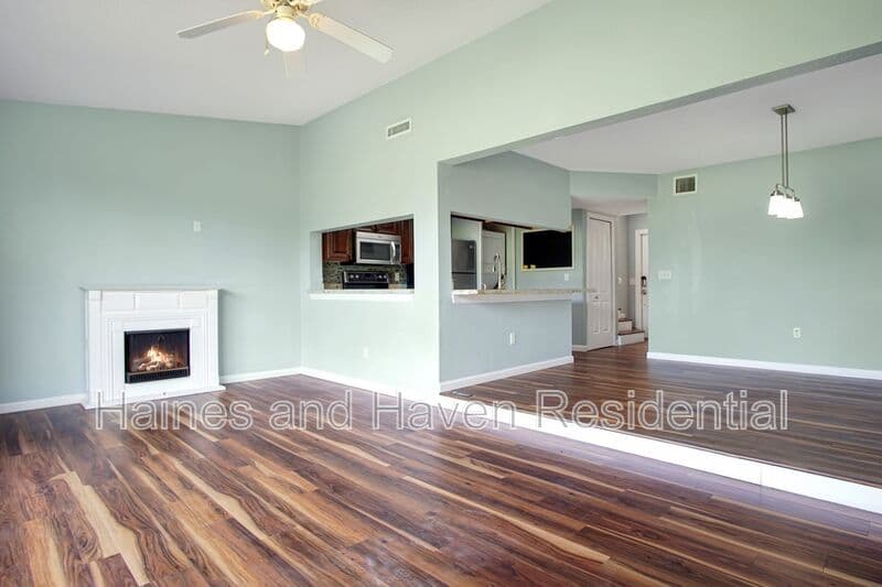 Davenport Townhome: 154 Orchid Dr