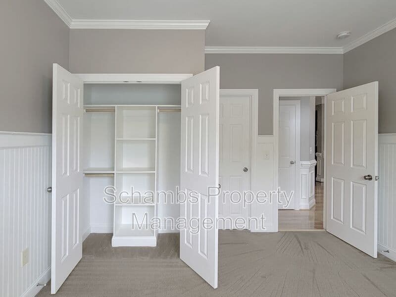 Fuquay Varina House: 414 Banagher Ln