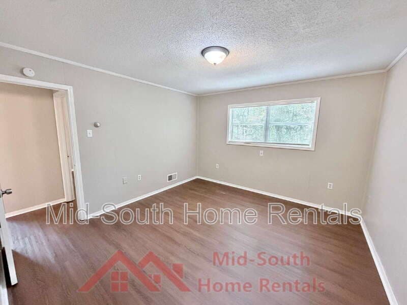 Memphis House: 729 Blackstone Ln