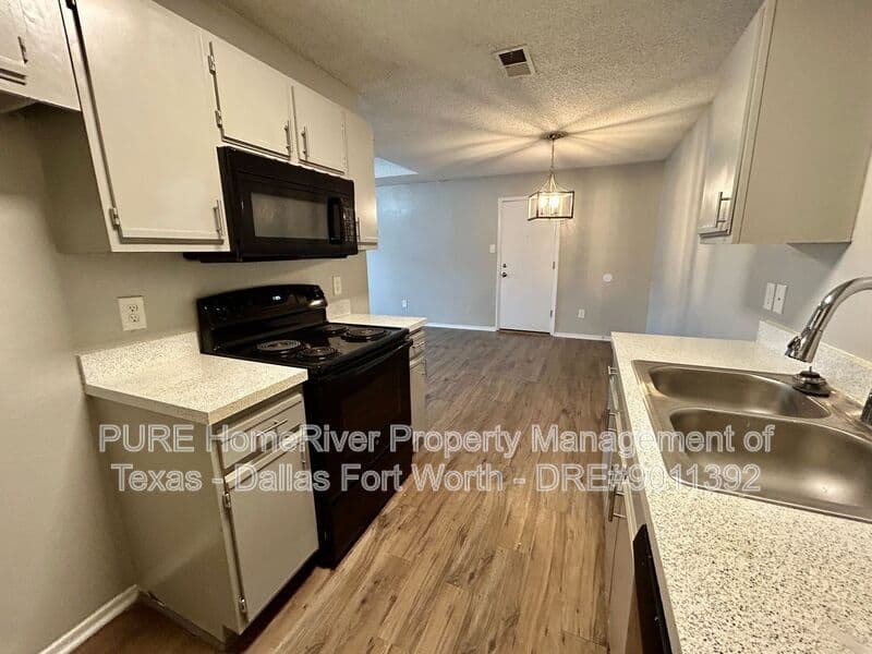 North Richland Hills Condo: 7514 Connie Lane