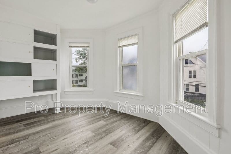 Danbury House: 4 Harmony St.