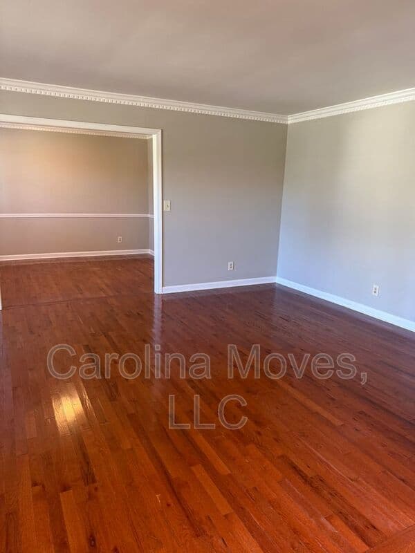 Greenville House: 4597 Coach Hill Drive