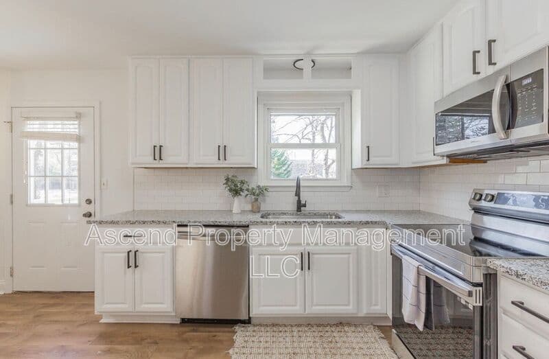 Ooltewah House: 8514 Maplewood Trail