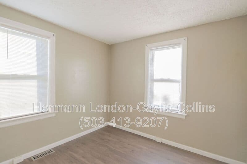 Saint Louis House: 5733 Albia Terrace