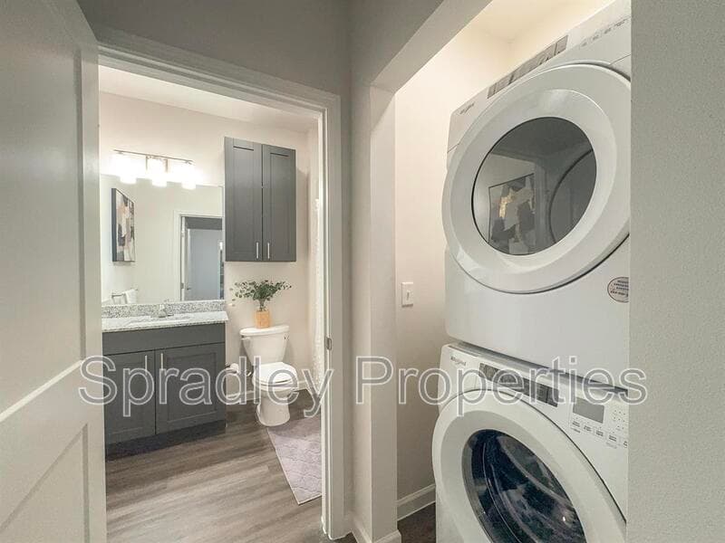 Belton Condo: 710 Shine St
