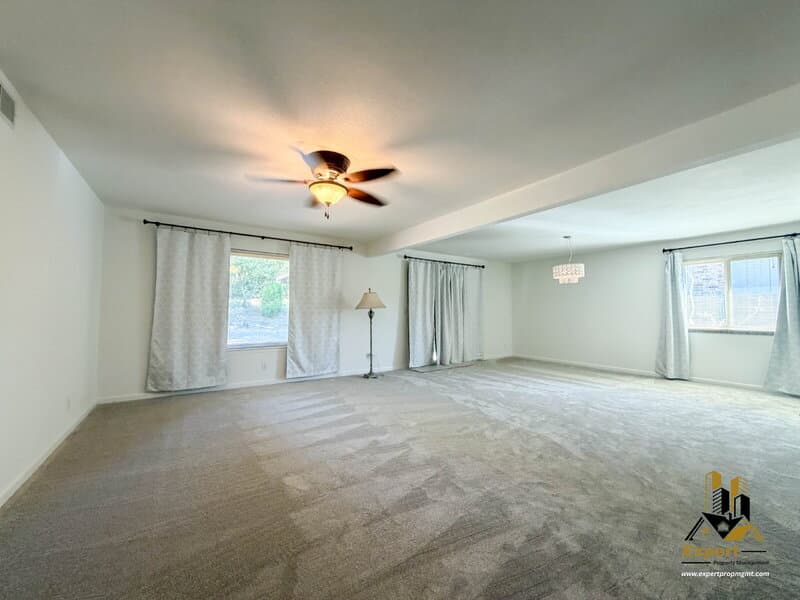 Orangevale House: 5620 Greenacres Way