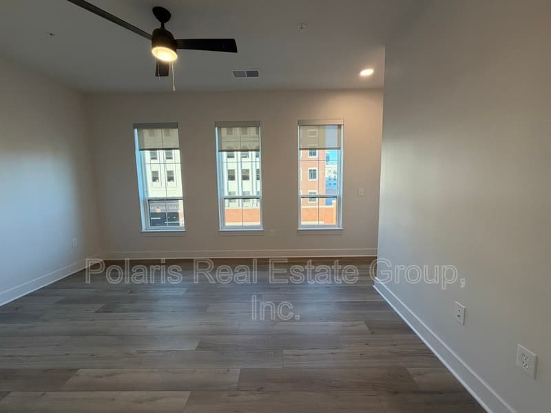 Carmel Condo: 925 Veterans Way