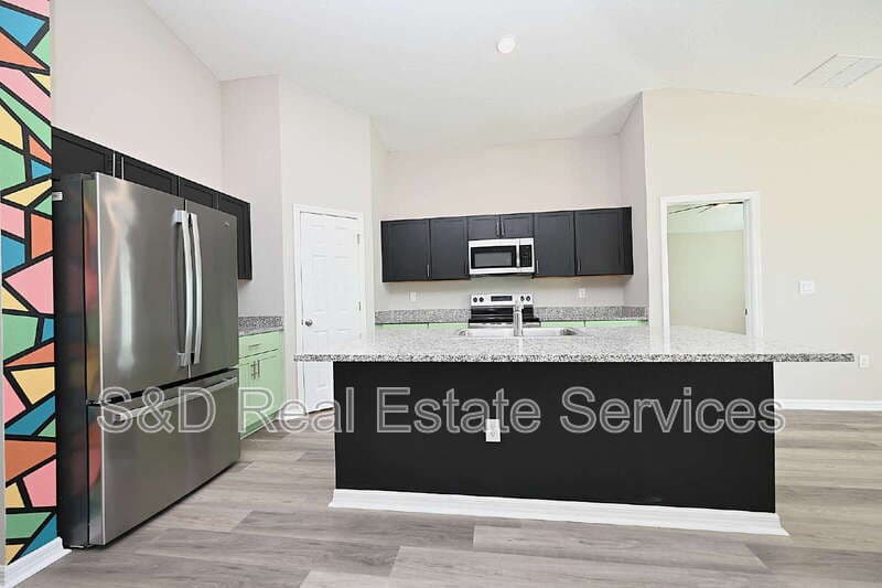 Lakeland House: 5511 Arlington River Drive