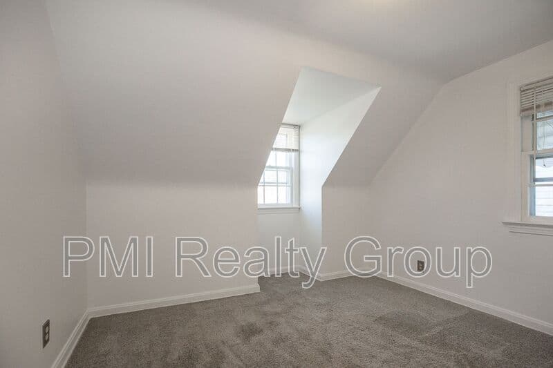 Maple Heights House: 18312 Highland Dr