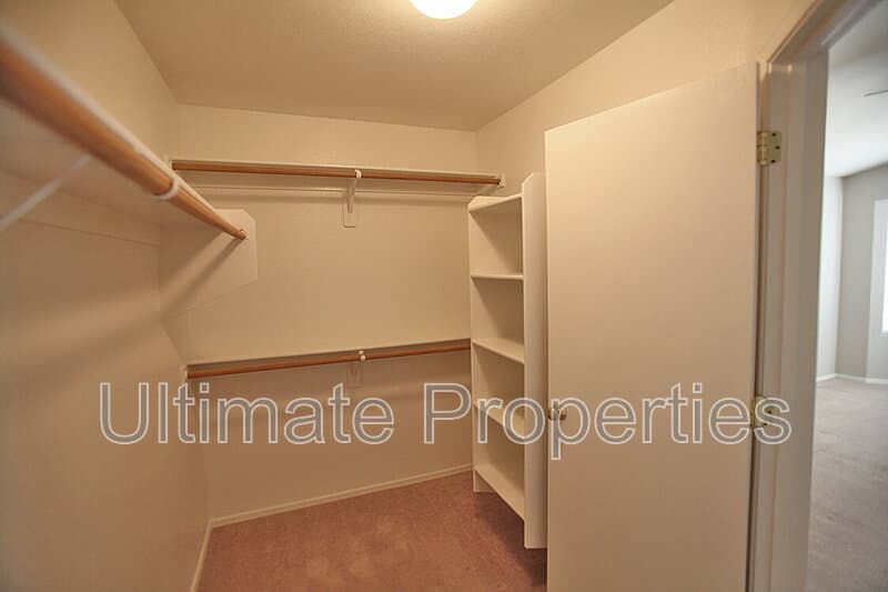Peoria House: 8023 W Melinda Ln