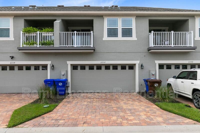 Kissimmee Townhome: 2232 Centerra Loop