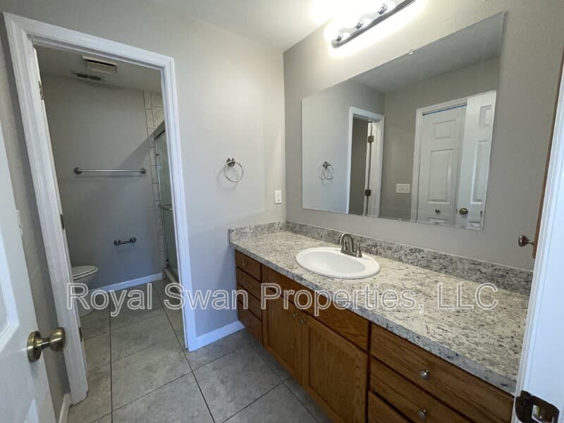 Lakeland House: 3812 Dovehollow Drive