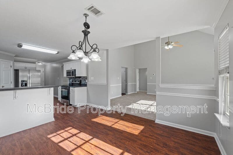 Grovetown House: 6202 Freedom Circle