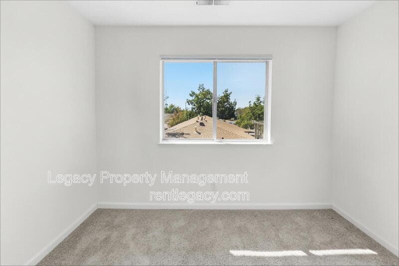 Sacramento Condo: 2630 Darwin St