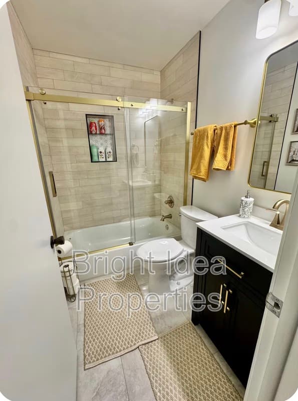 Saint Paul House: 896 Hadley Lane North