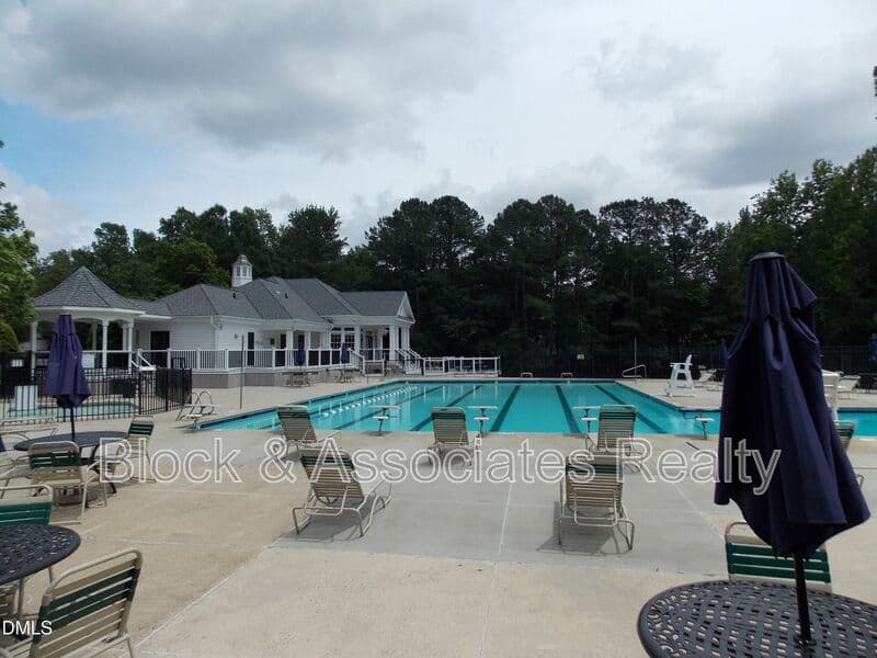 Cary House: 223 Mint Hill Drive