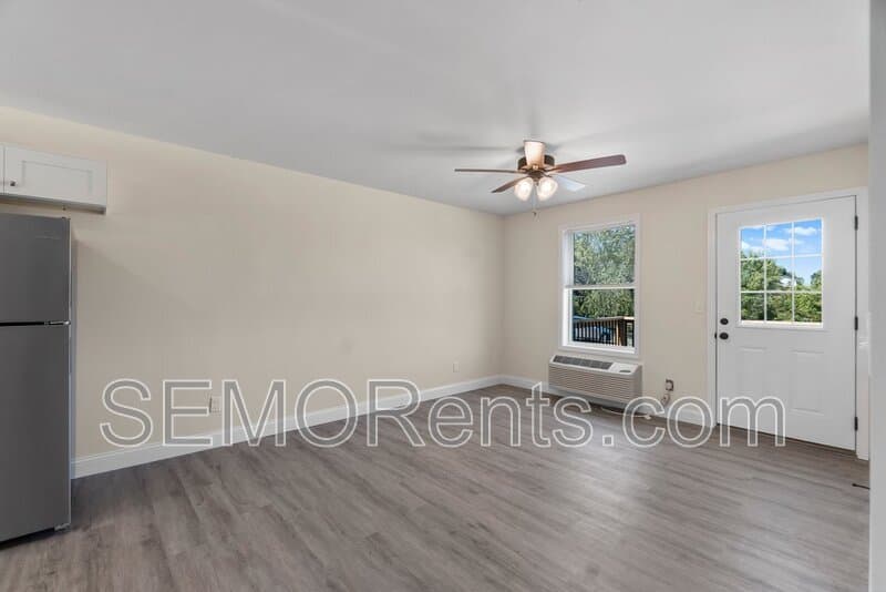 Jackson Condo: 222 Coles Hills - 204